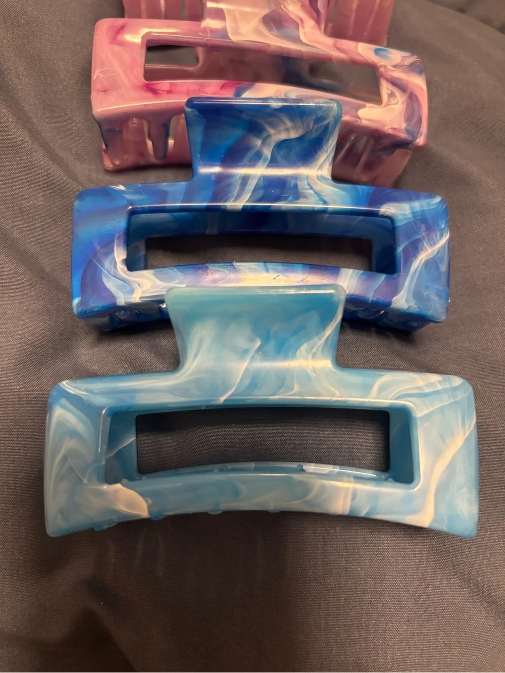 Marbled Resin Hair Claw Clip Set in Pink and Blue